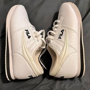 Fila Original Fitness Women's Size 7.5 White Low Top Lace Up Sneakers